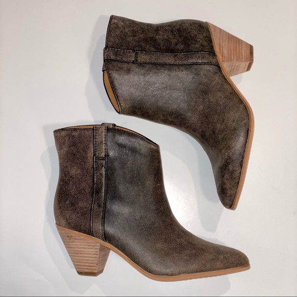 FRYE and Co. Shoes - NWT FRYE AND CO. BLACK MULTI LADIES BOOTS SIZE 9M